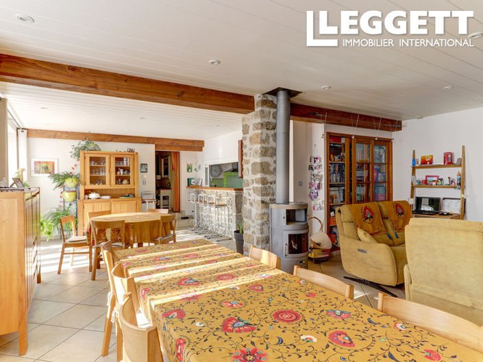 Image No.6-Maison de 7 chambres à vendre à Saint-Flour