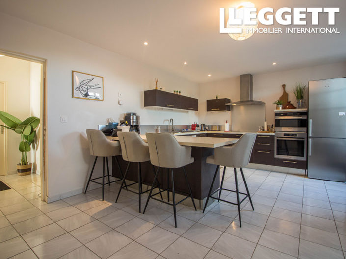 Image No.5-Maison de 5 chambres à vendre à Rouillac