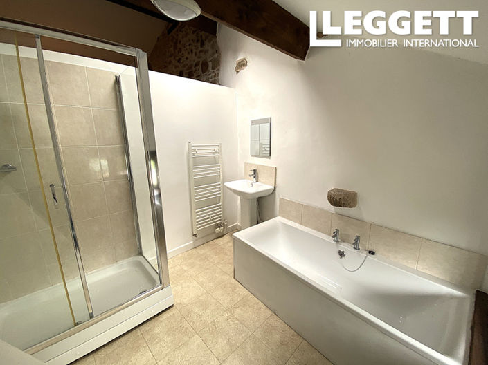 Image No.8-3 Bed House for sale