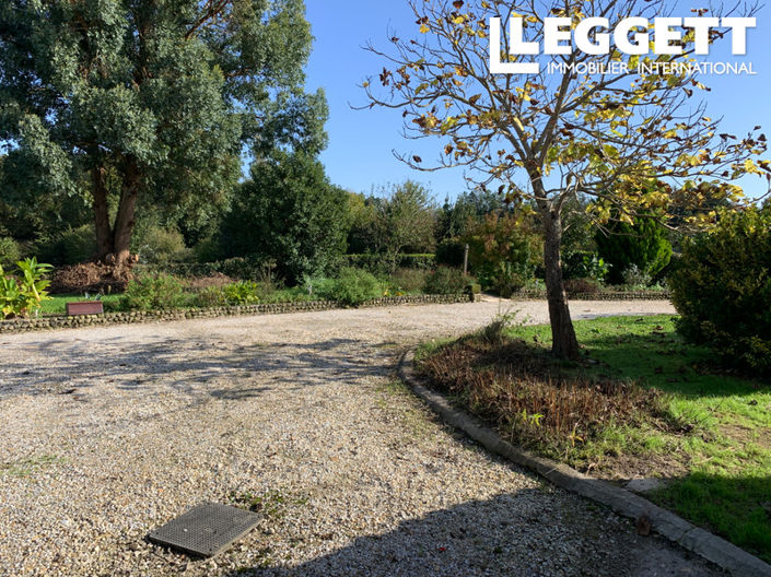 Image No.6-4 Bed House for sale