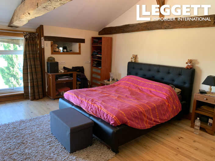 Image No.9-4 Bed House for sale