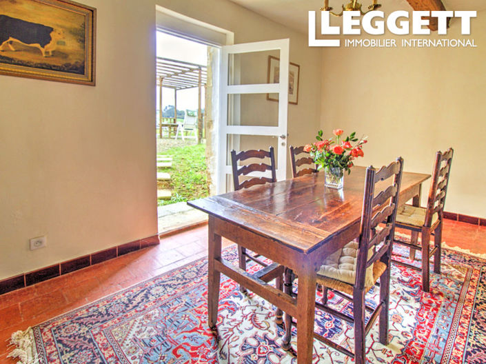 Image No.4-5 Bed House for sale