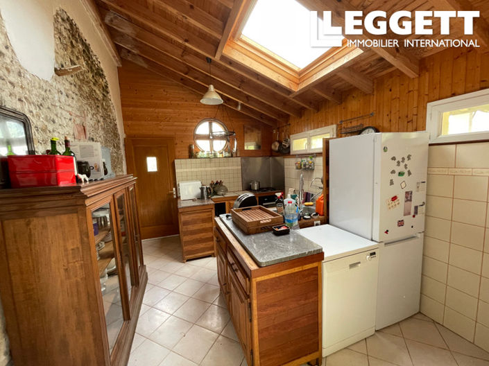 Image No.9-5 Bed House for sale