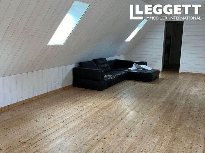 Image No.10-9 Bed House for sale