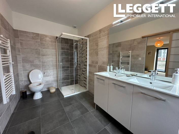 Image No.7-Maison de 8 chambres à vendre à Lisle