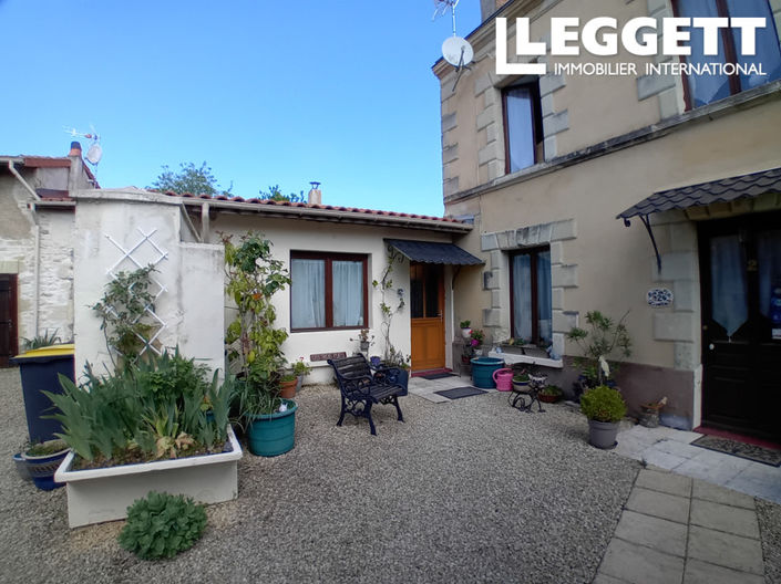 Image No.1-4 Bed House for sale