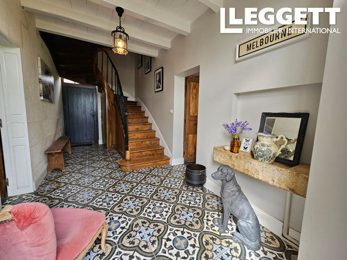 Image No.4-6 Bed House for sale