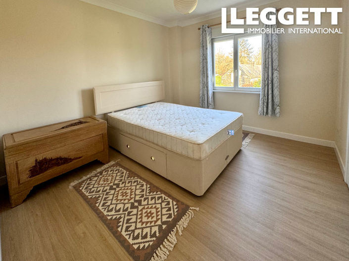 Image No.9-3 Bed House for sale