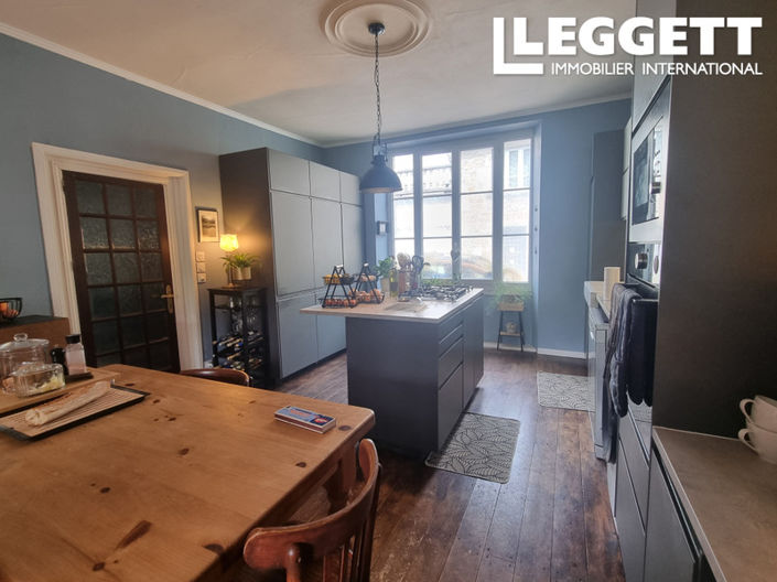 Image No.4-5 Bed House for sale