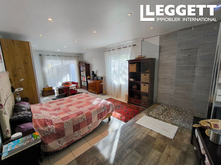 Image No.10-4 Bed House for sale