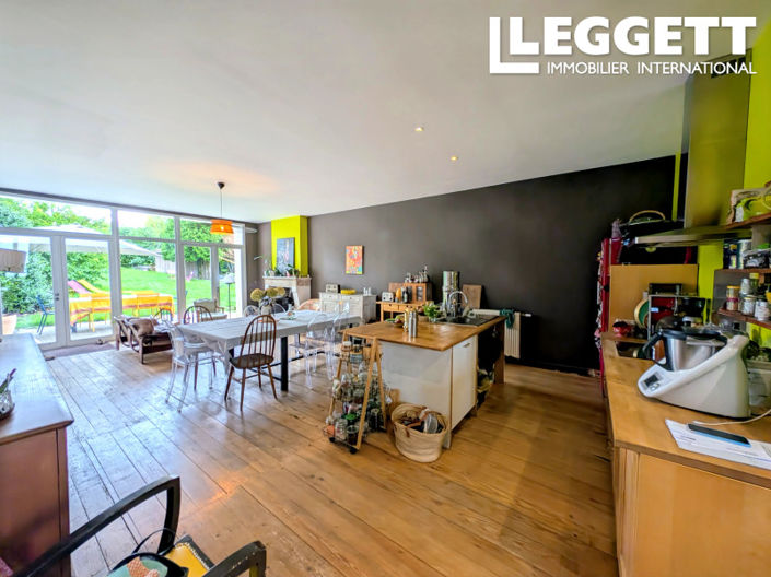 Image No.2-5 Bed House for sale