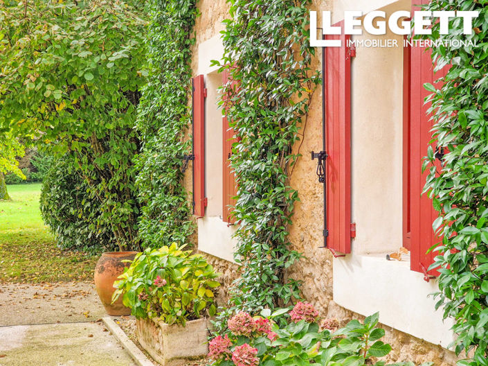 Image No.2-5 Bed House for sale