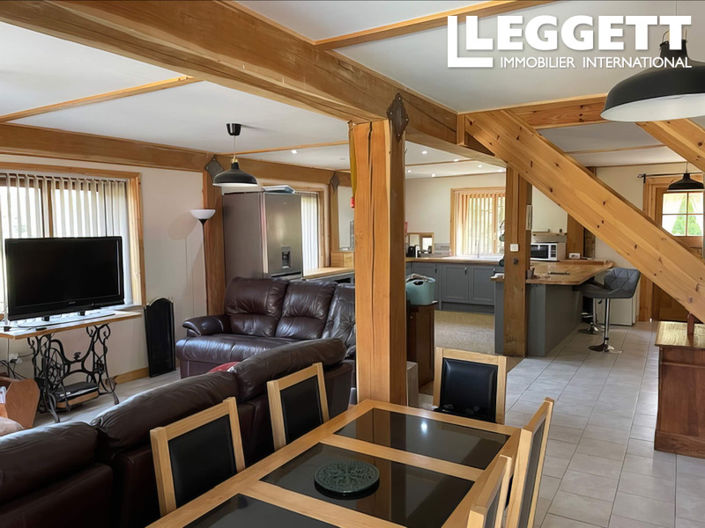 Image No.6-9 Bed House for sale