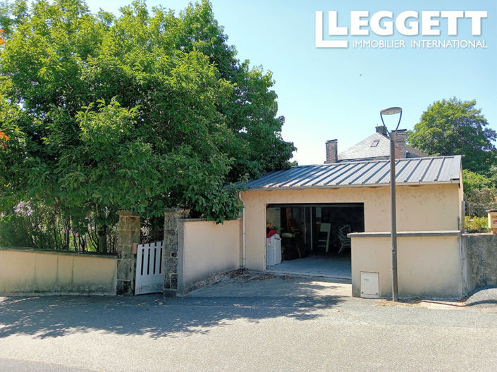 Image No.8-8 Bed House for sale