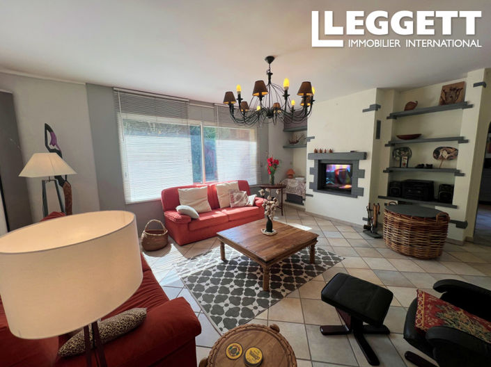 Image No.3-4 Bed House for sale