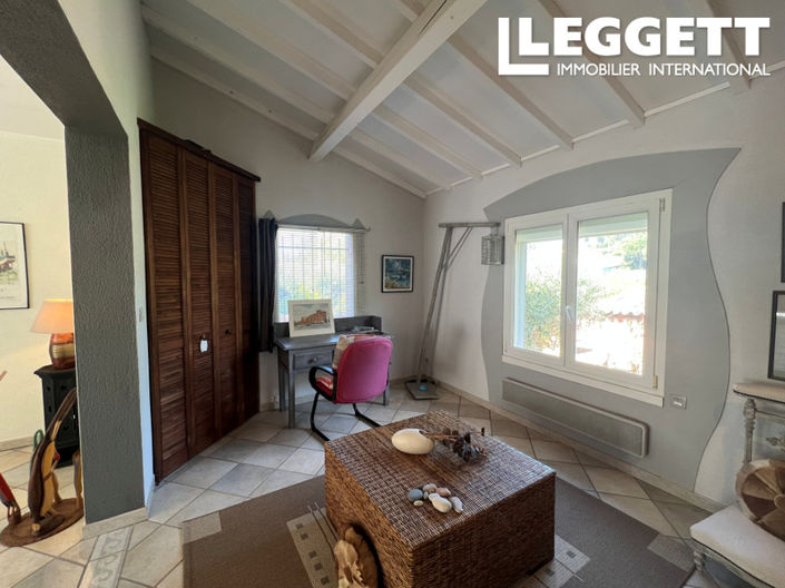 Image No.5-4 Bed House for sale