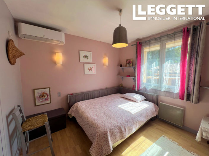 Image No.9-4 Bed House for sale