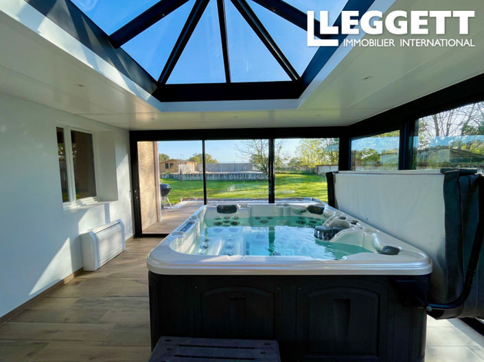 Image No.1-3 Bed House for sale