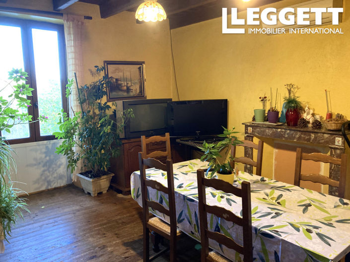 Image No.6-4 Bed House for sale