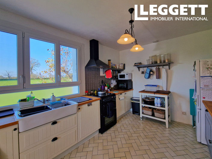 Image No.3-4 Bed House for sale