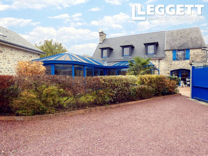 Image No.1-4 Bed House for sale