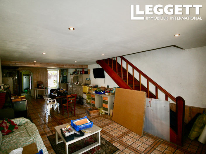 Image No.2-4 Bed House for sale