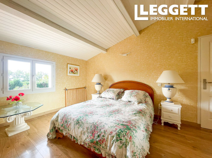 Image No.10-4 Bed House for sale