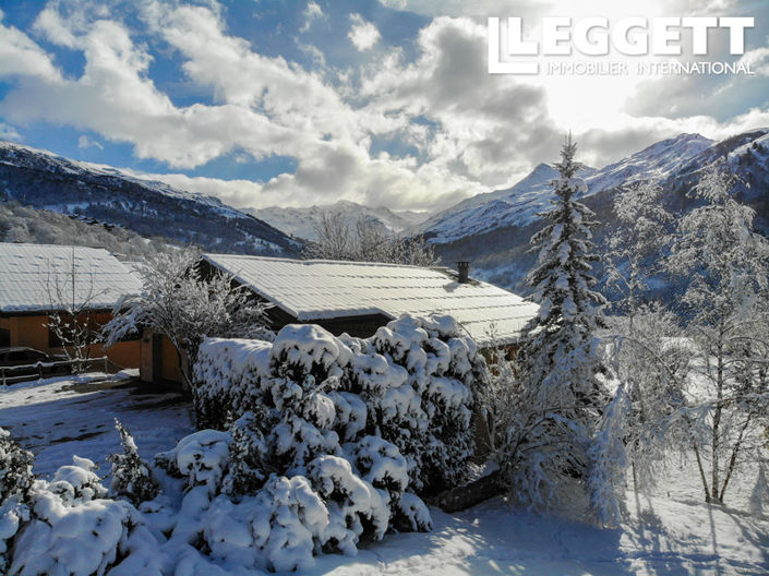 Image No.10-4 Bed House for sale