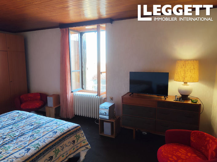 Image No.7-3 Bed House for sale