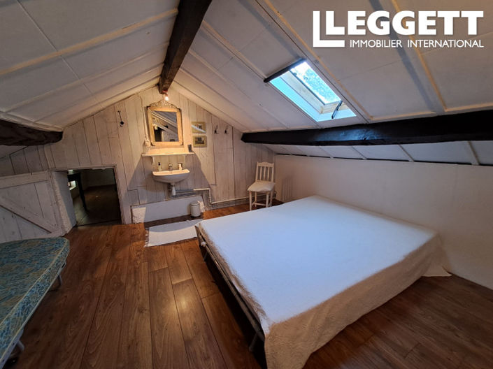 Image No.9-3 Bed House for sale