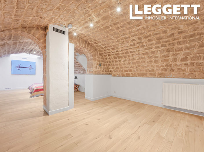 Image No.10-4 Bed Apartment for sale