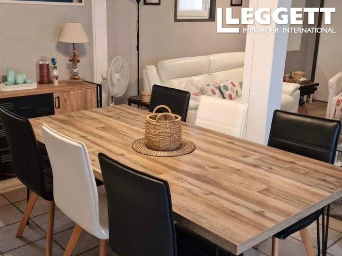 Image No.5-2 Bed House for sale