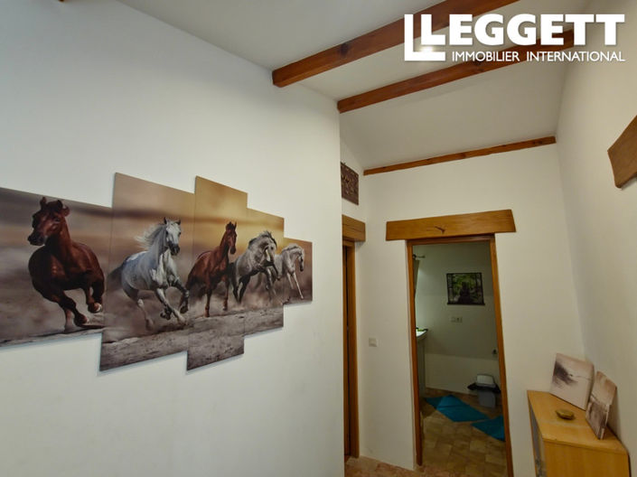 Image No.3-4 Bed House for sale