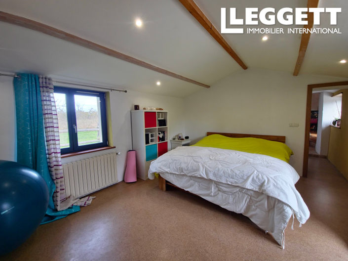 Image No.7-4 Bed House for sale