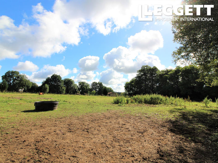 Image No.7-Terre à vendre à Les Salles-Lavauguyon