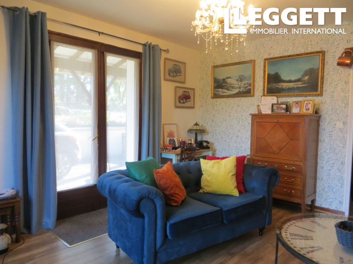 Image No.5-2 Bed House for sale