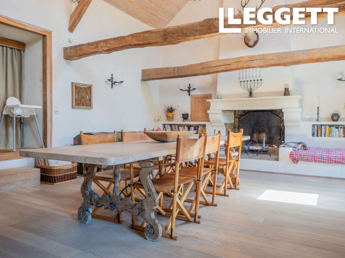 Image No.10-6 Bed House for sale