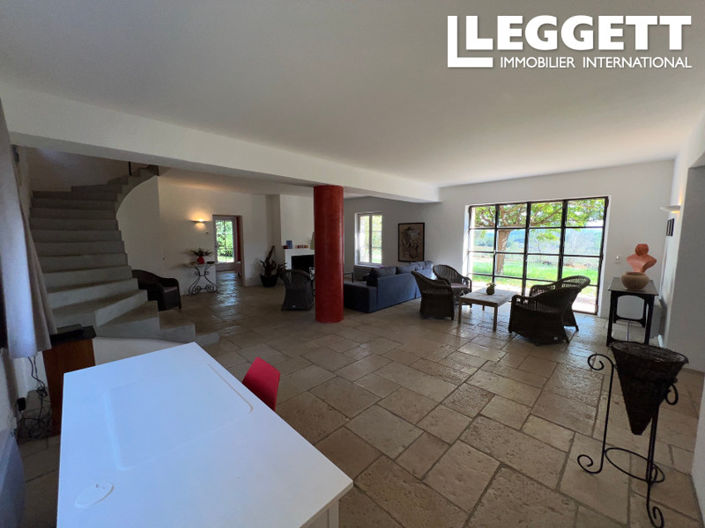 Image No.6-5 Bed House for sale