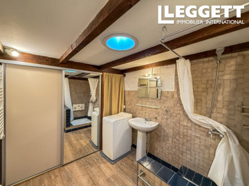 ahr0chm6ly9jzg4uagvzdglhlmltbw8vaw1hz2uvvevom