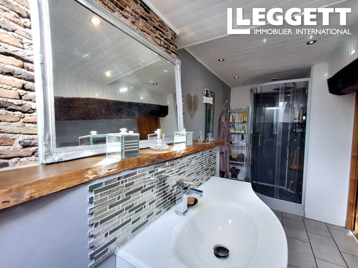 Image No.7-2 Bed House for sale