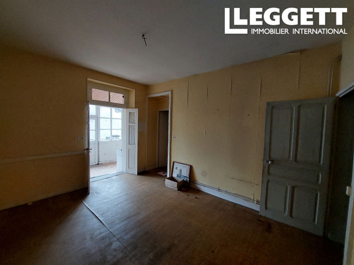 Image No.4-Commercial de 6 chambres à vendre à Augignac