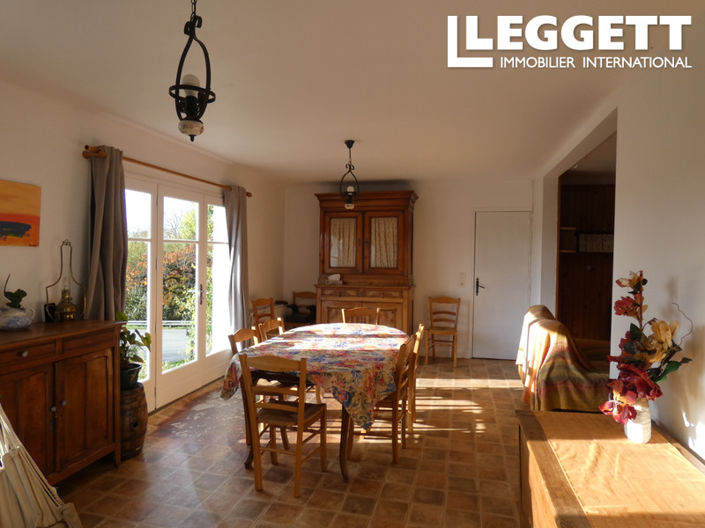 Image No.3-5 Bed House for sale