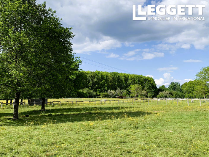 Image No.2-4 Bed House for sale