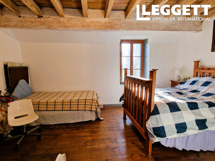 Image No.8-4 Bed House for sale