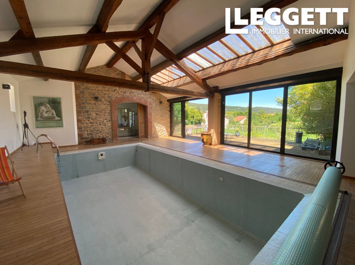 Image No.2-4 Bed House for sale