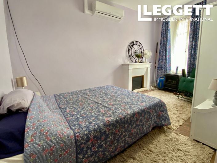 Image No.10-3 Bed House for sale