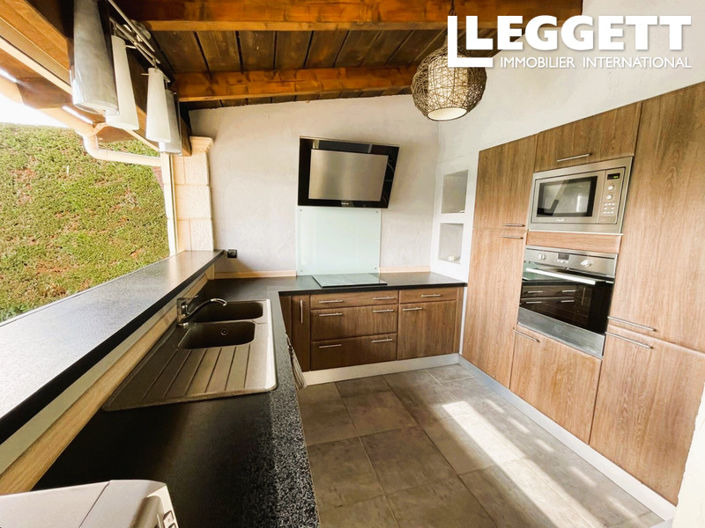 Image No.10-4 Bed House for sale