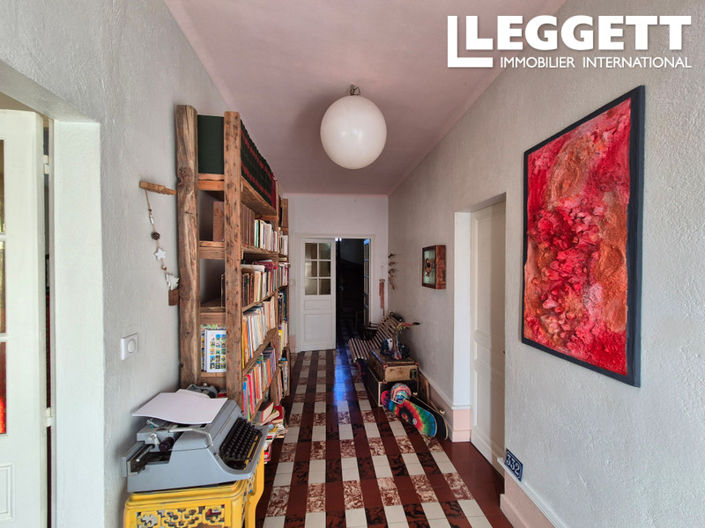 Image No.5-7 Bed House for sale