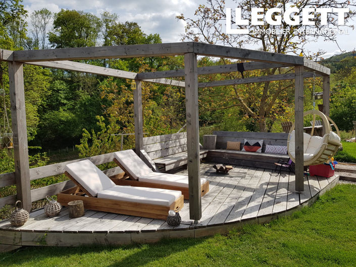 Image No.10-9 Bed House for sale