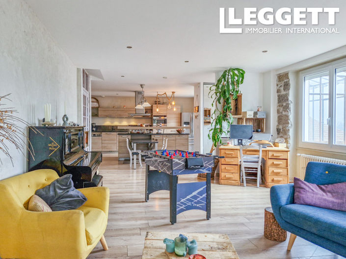Image No.8-9 Bed House for sale